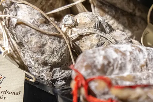 Charcuterie, salaison, saucisson et diots de Savoie à Annecy
