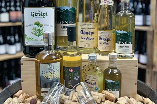 Genepi des Alpes, liqueur artisanale et spiritueux à Annecy